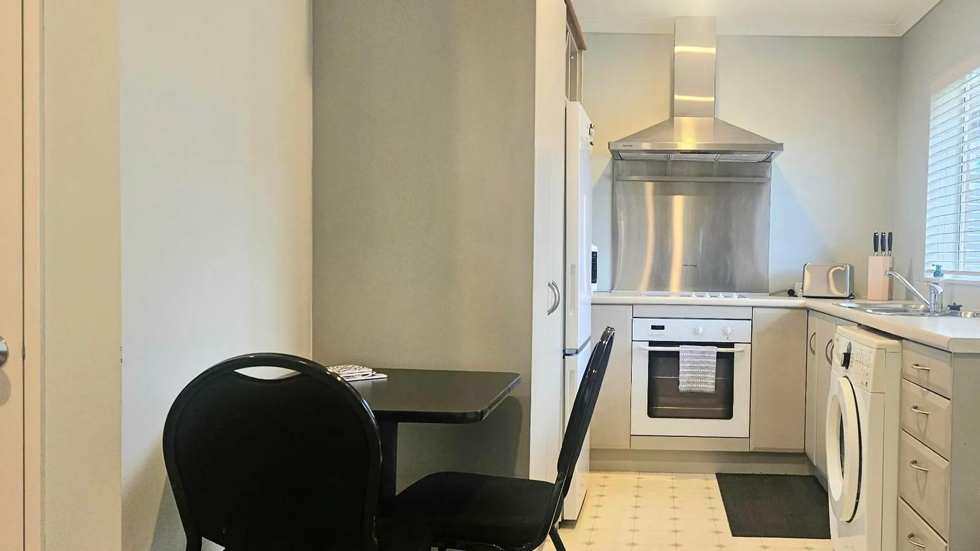 Cozy Private Villa In Oropi 0*,  New Zealand